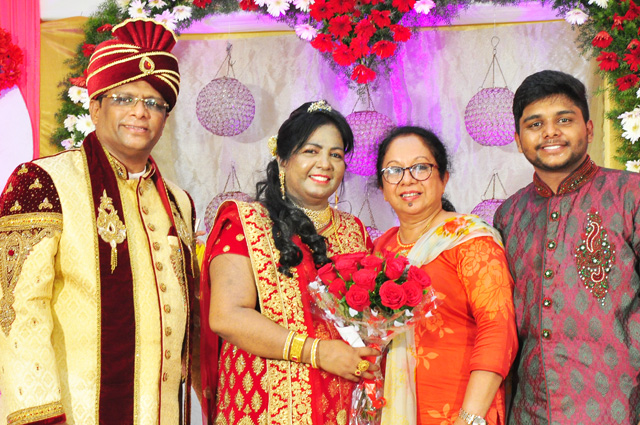 Bro Andrew Richard & Sis Hanna Celebrated their 25th Silver Jubilee Wedding anniversary with great grandeur at the Prayer Center in Mangalore here on May 04th, 2018 amidst a large number of devotees.